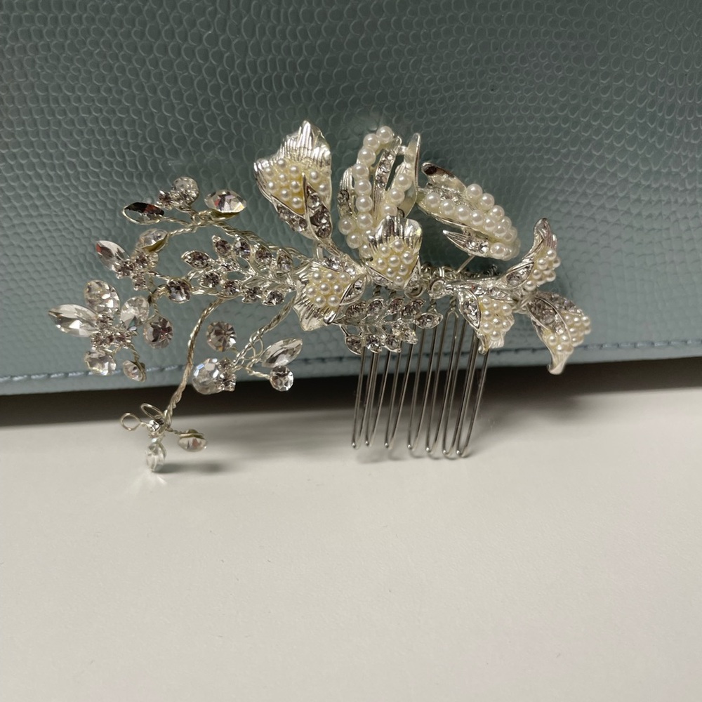 Wedding hair piece